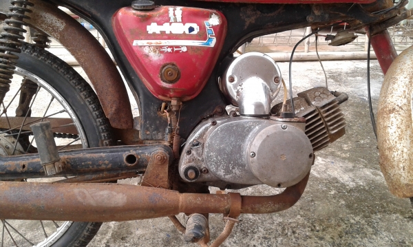 ขาย A100 ราคา 5,500 บาท ไม่รวมส่ง ขาย A100 ราคา 5,500 บาท ไม่รวมส่ง