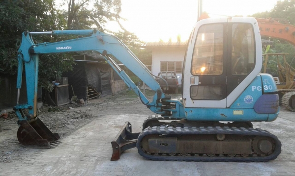 ขาย KOMATSU PC 40-7 มาใหม่ เก่าญี่ปุ่น สภาพสวยมาก เดิมๆๆไม่บิ้ว เก๋งพร้อม ชั่วโมงน้อย 3,XXX สนใจโทร 0893818694 ดวงนภาจ้า ขาย KOMATSU PC 40-7 มาใหม่ เก่าญี่ปุ่น สภาพสวยมาก เดิมๆๆไม่บิ้ว เก๋งพร้อม ชั่วโมงน้อย 3,XXX สนใจโทร 0893818694 ดวงนภาจ้า