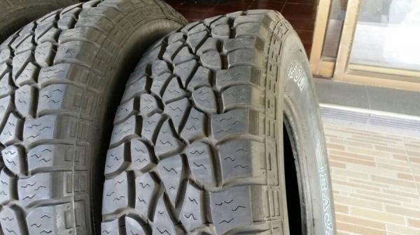 ยาง mickey thomson baja stz 265/75/16 ปี 2015 สภาพเกือบ 100\%