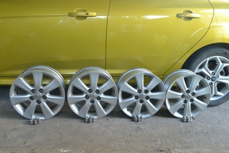 ล้อ MAG1ชุด toyota Altis Dual VVTi 2012