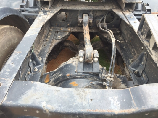 10ล้อหัวลาก320แรงNISSAN UD CWM454M ...รถสวยเดิม สภาพดีมาก เก็บสีแล้ว เล่มพร้อมยางสวย...