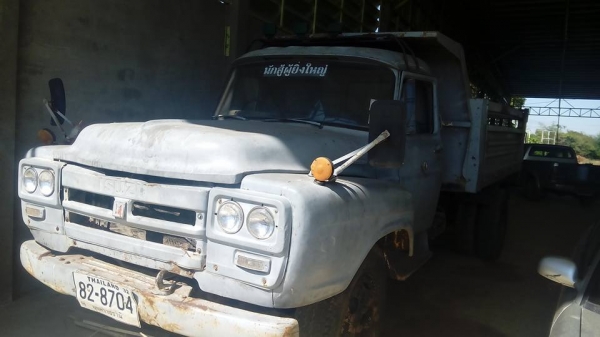 รถดั้มหัวยาว280000เดิมมาก0929808941