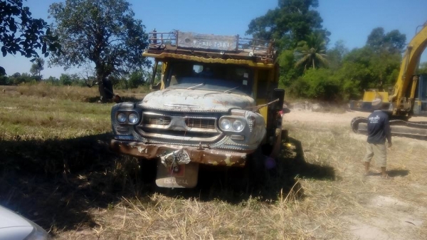 165000สิบล้อลากแบคโค0929808941 165000สิบล้อลากแบคโค0929808941