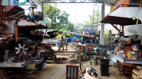 ขาย-ซ่อม-ต่อใหม่รถเกี่ยวข้าว-รถเทลเลอร์ราคาแบบเป็นกันเอง092-9808941