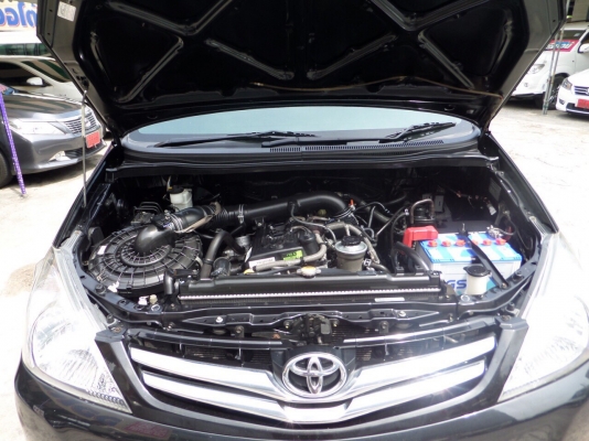 TOYOTA INNOVA 2.0V AT ปี2010โทร 098-919-0195 ดาว ออโต้เบสท์