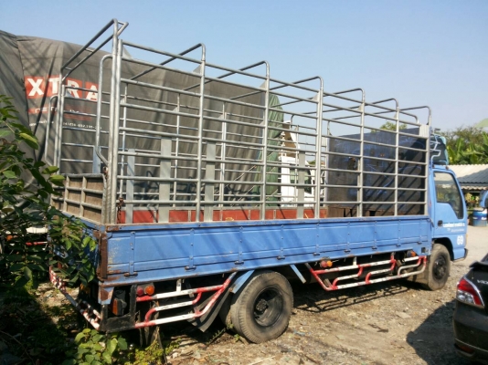 รถบรรทุก ISUZU 6 ล้อใหญ่ ปี 48 ยาว 5 เมตร เครื่อง 130 แรง เทอร์โบ ราคา 530,000 บ.รถอยู่ปทุมธานี