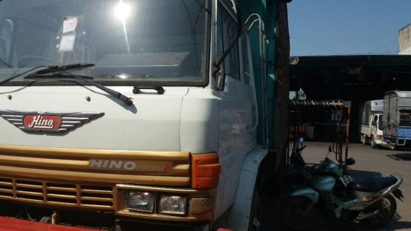 ขายสิบล้อ 3คัน ฮีโน่ FL17-2คัน และ FL18-1คัน สภาพดีเดิมๆ พร้อมใช้งาน เล่ม ทะเบียนพร้อมโอน