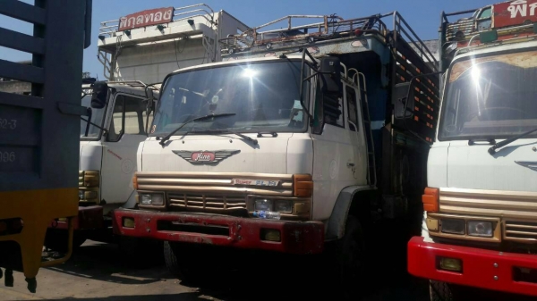 ขายสิบล้อ 3คัน ฮีโน่ FL17-2คัน และ FL18-1คัน สภาพดีเดิมๆ พร้อมใช้งาน เล่ม ทะเบียนพร้อมโอน