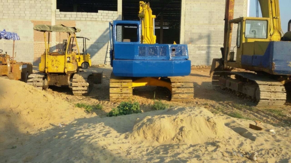 รถแบคโฮ Komatsu PC120 ติดต่อ 0847573592