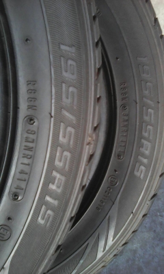 195/55R15 DUNLOP SP SPORT LM704 ปี14 มี 2 เส้น tel.081-427-3941 ไอดีไลน์ autobot107 195/55R15 DUNLOP SP SPORT LM704 ปี14 มี 2 เส้น tel.081-427-3941 ไอดีไลน์ autobot107