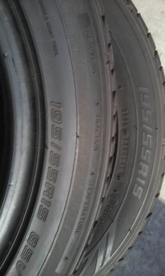 195/55R15 DUNLOP SP SPORT LM704 ปี14 มี 2 เส้น tel.081-427-3941 ไอดีไลน์ autobot107 195/55R15 DUNLOP SP SPORT LM704 ปี14 มี 2 เส้น tel.081-427-3941 ไอดีไลน์ autobot107
