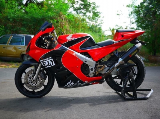 ขาย Honda VFR Nc30 พร้อมทะเบียนแท้ เครื่องสดๆ พร้อมออกทริป ขาย Honda VFR Nc30 พร้อมทะเบียนแท้ เครื่องสดๆ พร้อมออกทริป