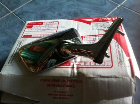 กระจกมองข้างเบนซ์ทับ8 w114 w115 รุ่นมีหูช้างของใหม่งานนอก