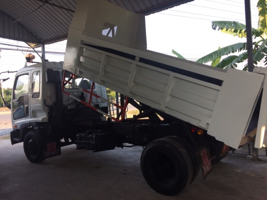 ขายด่วน!! รถบรรทุก 6  ล้อ ดรั้ม สภาพดี สภาพนางฟ้า!