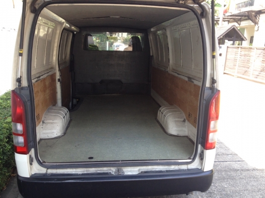 รถตู้ทึบ หลังคาเตี้ย สภาพดี