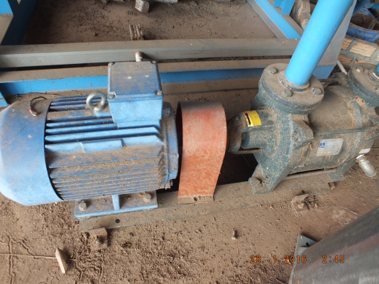 เครื่องอัดนำ้ยาไม้