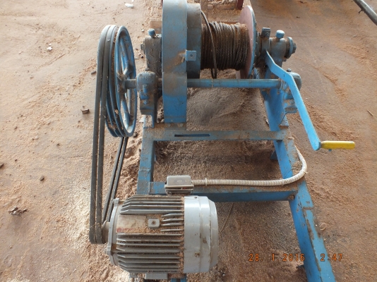 เครื่องอัดนำ้ยาไม้