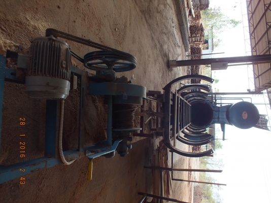 เครื่องอัดนำ้ยาไม้