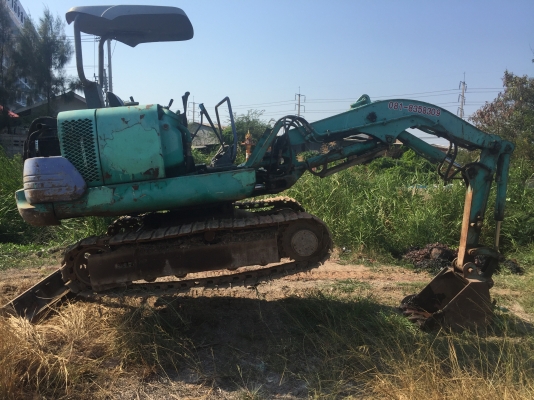 ขายโคมัสสุpc30-7e เครื่องดี ปั้มนิ้วแรงดี เอวแน่นๆครับ มีลายกระแทก