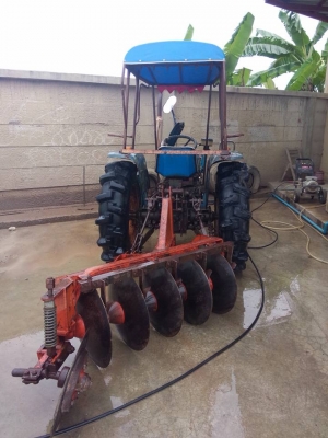 รถไถ อิเซกิ TS 2210