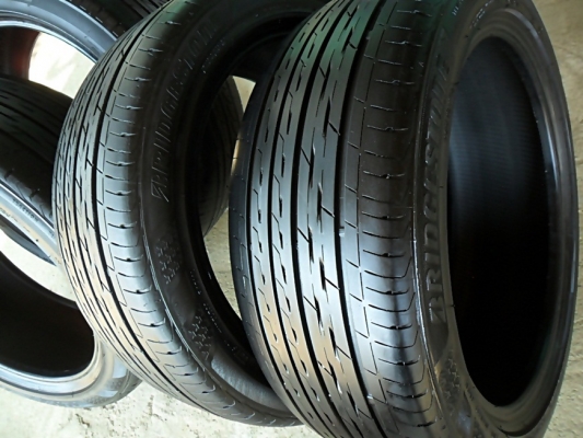 ยางขอบ17  บริดสโตน 225-45-R17ลงพื้นปี15 (4เส้น 4,600)
