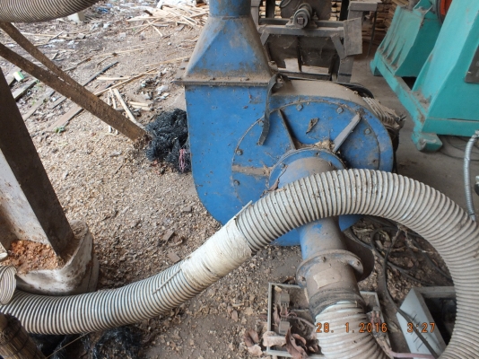 เครื่องไสไม้  3  หน้า