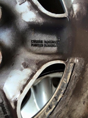 ขายล้อ Jaguar XK8 ขอบ17" กว้าง8นิ้วoffset 33 สภาพดี ขาย 26,500 บาทสนใจโทร 062-1219299. 088-0223848