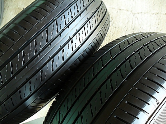 ยางกระบะขอบ16  ดันล็อป215-65-R16 ลงพื้นปี15 (2เส้น1,800)