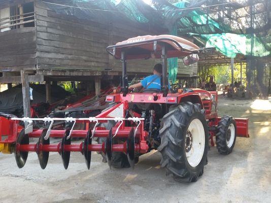 หาชื้อรถไถยันม่าร์494T เชิณมาหาเราครับ มีไบมีด1อันและผาน6ทีเอ็มชี1อันสวยๆเดิมๆ พร้อมทะเบียนขายใน  ราคา385000บาท รถอยู่วังบัว คลองขลุง กำแพงเพชร    สนใจสอบุถามได้ที่081 3655997 อำพร  พาเจริญ  ราคาต่อรองได้อีกนะครับ