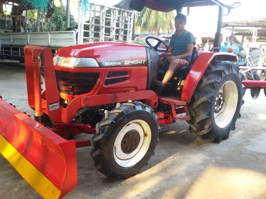 หาชื้อรถไถยันม่าร์494T เชิณมาหาเราครับ มีไบมีด1อันและผาน6ทีเอ็มชี1อันสวยๆเดิมๆ พร้อมทะเบียนขายใน  ราคา385000บาท รถอยู่วังบัว คลองขลุง กำแพงเพชร    สนใจสอบุถามได้ที่081 3655997 อำพร  พาเจริญ  ราคาต่อรองได้อีกนะครับ