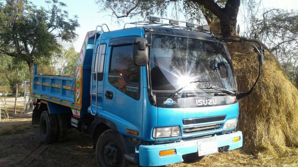 **855,000 บ.ต่อรอง/// 6ล้อดั้มดิน ISUZU DECA FRR-195 ดั้มต่อใหม่ปี57 ใช้งานน้อย สวย เล่มทะเบียนครบ **ขาย ISUZU DECA FRR-195 6ล้อดั้มดินสวยๆ ดั้มต่อใหม่ ไม่ถึงปี ใช้งานน้อย สวยบาง เล่มทะเบียนครบ ISUZU DECA FRR33P4 6HE1-195HP ปี57 เครื่องเดิม เกียร์เดิม ครั **855,000 บ.ต่อรอง/// 6ล้อดั้มดิน ISUZU DECA FRR-195 ดั้มต่อใหม่ปี57 ใช้งานน้อย สวย เล่มทะเบียนครบ **ขาย ISUZU DECA FRR-195 6ล้อดั้มดินสวยๆ ดั้มต่อใหม่ ไม่ถึงปี ใช้งานน้อย สวยบาง เล่มทะเบียนครบ ISUZU DECA FRR33P4 6HE1-195HP ปี57 เครื่องเดิม เกียร์เดิม ครั