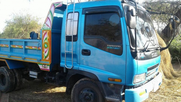 **855,000 บ.ต่อรอง/// 6ล้อดั้มดิน ISUZU DECA FRR-195 ดั้มต่อใหม่ปี57 ใช้งานน้อย สวย เล่มทะเบียนครบ **ขาย ISUZU DECA FRR-195 6ล้อดั้มดินสวยๆ ดั้มต่อใหม่ ไม่ถึงปี ใช้งานน้อย สวยบาง เล่มทะเบียนครบ ISUZU DECA FRR33P4 6HE1-195HP ปี57 เครื่องเดิม เกียร์เดิม ครั **855,000 บ.ต่อรอง/// 6ล้อดั้มดิน ISUZU DECA FRR-195 ดั้มต่อใหม่ปี57 ใช้งานน้อย สวย เล่มทะเบียนครบ **ขาย ISUZU DECA FRR-195 6ล้อดั้มดินสวยๆ ดั้มต่อใหม่ ไม่ถึงปี ใช้งานน้อย สวยบาง เล่มทะเบียนครบ ISUZU DECA FRR33P4 6HE1-195HP ปี57 เครื่องเดิม เกียร์เดิม ครั