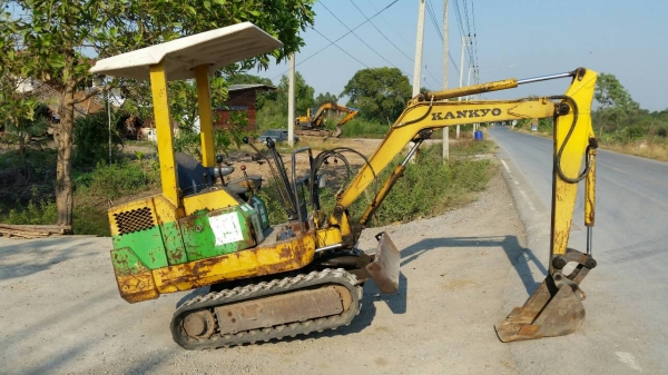 ขายด่วนขายด่วนรถเเม็คโคร KOMATSU PC05-6 รถนอกนำเข้ายังไม่เคยใช้งานเมืองไทยเลย ขายด่วนขายด่วนรถเเม็คโคร KOMATSU PC05-6 รถนอกนำเข้ายังไม่เคยใช้งานเมืองไทยเลย