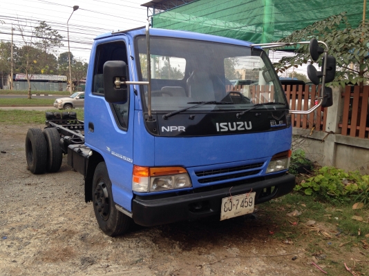 NPR 135 แรง 6เกียร์เดินหน้า คัดซีสวย เครื่องดี เอกสารพร้อมคับ