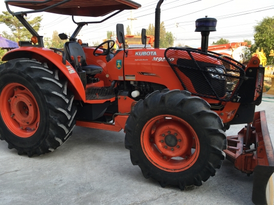 M9540 รถสวยพร้อมใช้ 1190ชั่วโมงครับ