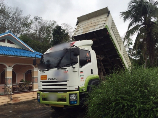 ขายดาวน์ 10ล้อดั้มพ์ ISUZU MP1FXZ7778T เครื่อง 360แรงม้า ปี56 สนใจโทร 081-970-1072 ขายดาวน์ 10ล้อดั้มพ์ ISUZU MP1FXZ7778T เครื่อง 360แรงม้า ปี56 สนใจโทร 081-970-1072