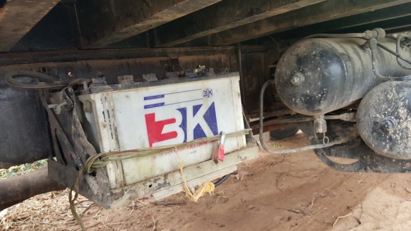 ขาย10ล้อ1เพลา HINO EH700 แชชซีสวย เบรคทิ๊ฟฟี่ เพาเวอร์ หางลากแบ็คโค200 เอกสารครบพร้อมวิ่งงาน