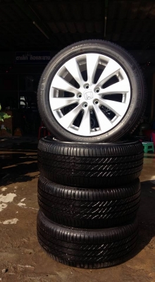 ขายล้อแม็กป้ายแดง honda accord g9 17" พร้อมยางปี15 สนใจติดต่อ ตาเล็ก ล้อและยางครับ 081-3747940