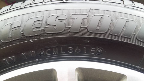 ขายล้อแม็ก city society 15"พร้อมยางป้ายแดงปี15 สนใจติดต่อตาเล็ก ล้อและยาง081-3747940