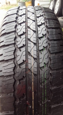 ขายยางป้ายแดง bridgestone  ผลิตสัปดาห์ที่ 42 ปี15 สนใจติดต่อตาเล็ก ล้อและยางครับ 081-3747940