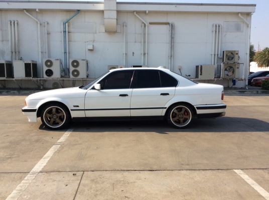 ขายรถเอาไปทำอะไหล่ BMW E34 525i ปี92 เครื่อง 2J vvti ออโต้ ติดแก๊สLPGหัวฉีด หม้อน้ำมิเนียม แม็ก17" รถขับได้ปกติ รายละเอียดสอบถามได้ครับ ขายรถเอาไปทำอะไหล่ BMW E34 525i ปี92 เครื่อง 2J vvti ออโต้ ติดแก๊สLPGหัวฉีด หม้อน้ำมิเนียม แม็ก17" รถขับได้ปกติ รายละเอียดสอบถามได้ครับ