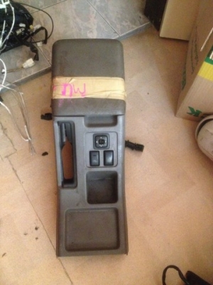 คอลโซลกลาง ISUZU MU สวิตปรับกระจกครบเก่าญี่ปุ่นเเท้สภาพดี