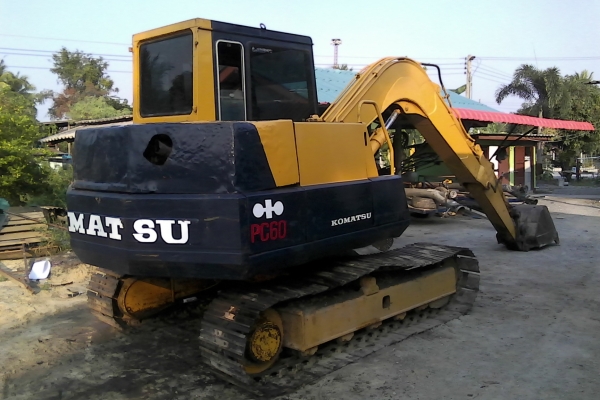 ขายKomatsu PC60-5เครื่อวปั้มยกใหม่เชีย่งกงแน่นระบบพร้อมโซ่ดีลอนเล่อดีเอวแน่นช่วงล่างเต็มพร้อมใช้