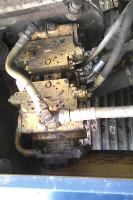 ขายKomatsu PC60-5เครื่อวปั้มยกใหม่เชีย่งกงแน่นระบบพร้อมโซ่ดีลอนเล่อดีเอวแน่นช่วงล่างเต็มพร้อมใช้