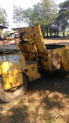 ขายแล้วครับเลิกกิจการ  รถบท4ตัน MEIWA ขับหน้าหลัง 2 จังหวะ เครื่องเดิมพร้อมใช้งานทุกระบบ