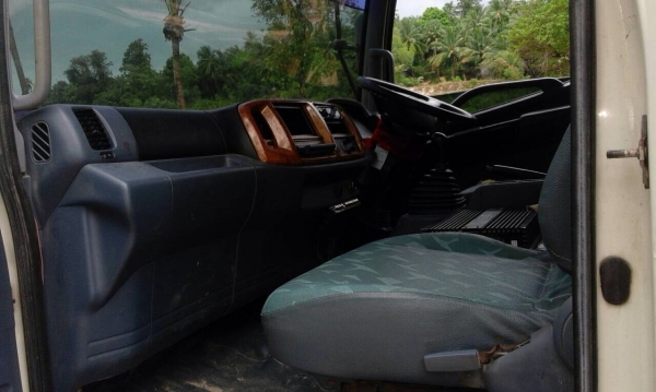 ขายรถบรรทุก Hino 175 ดั้ม ปี48