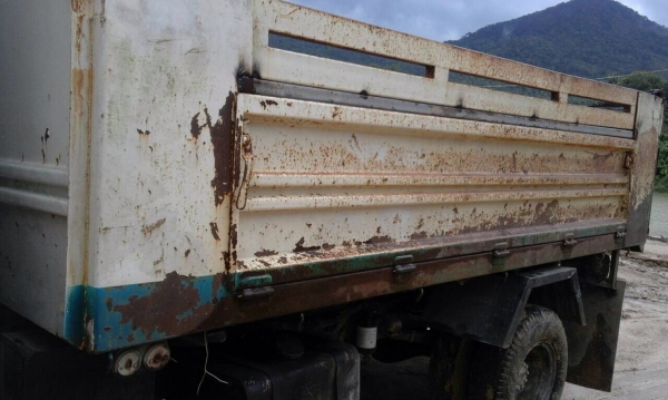 ขายรถบรรทุก Hino 175 ดั้ม ปี48