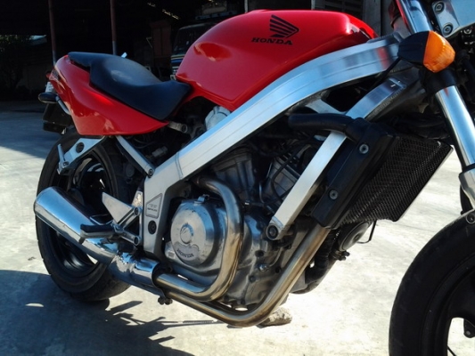 ต่อกันจัง..จัดให้ 5 หมื่นถ้วนเลย honda bros 400 ทะเบียน มาเอาไปเลย เครื่องสดมาก