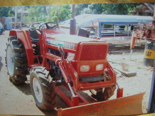 ขายด่วนรถไถนาคูโบต้า l2602dt 4wd 2เพลาพวงมาลัยเพาเวอร์