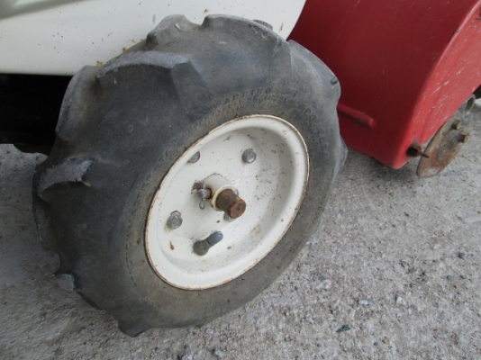 รถพรวนดินเดินตามรหัส:12000898เบนชิล(3.5ps)ชุดพรวนดินกว้าง55cmwww.nihonmono.com